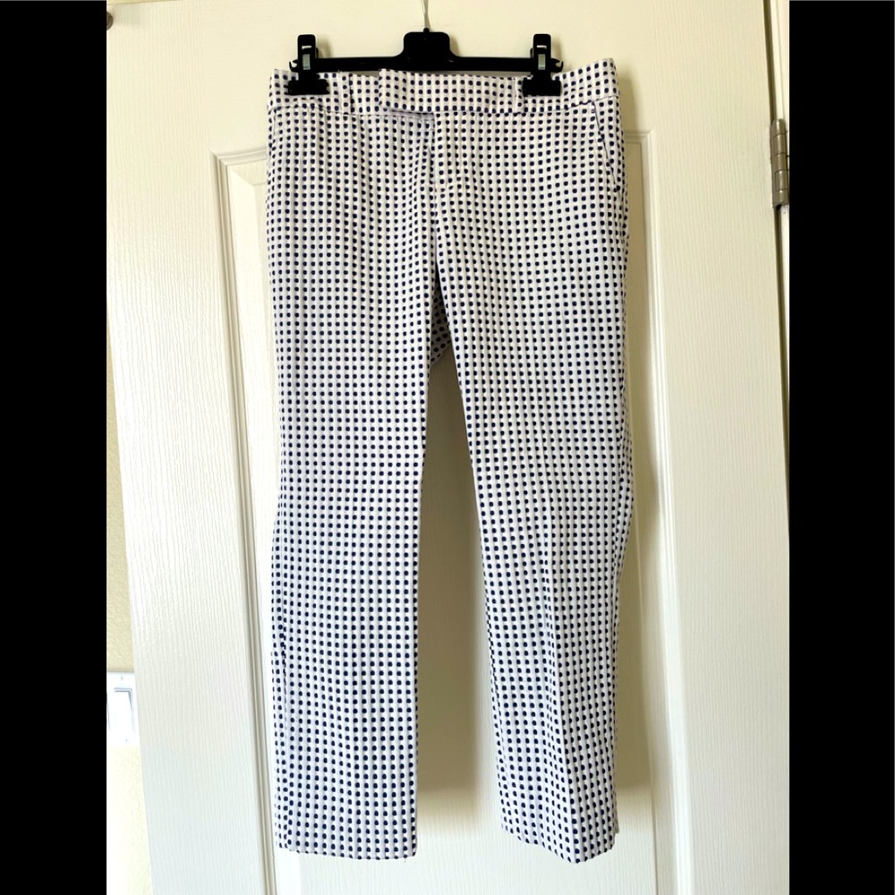 Banana Republic white pants with blue polka dots